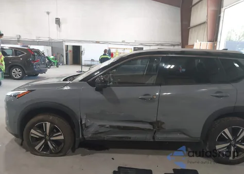 2021 Nissan Rogue Platinum Intelligent Awd z USA, uszkodzony, nr VIN JN8AT3DD8MW308275